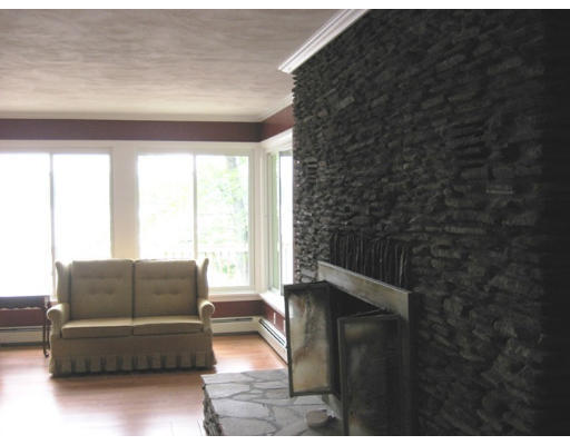 9 Cove Drive Sturbridge, MA 01566 - Photo 10 of 22