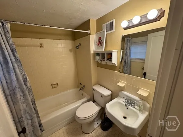 $1,300 | 1095 Macon Highway, Athens, GA 30606