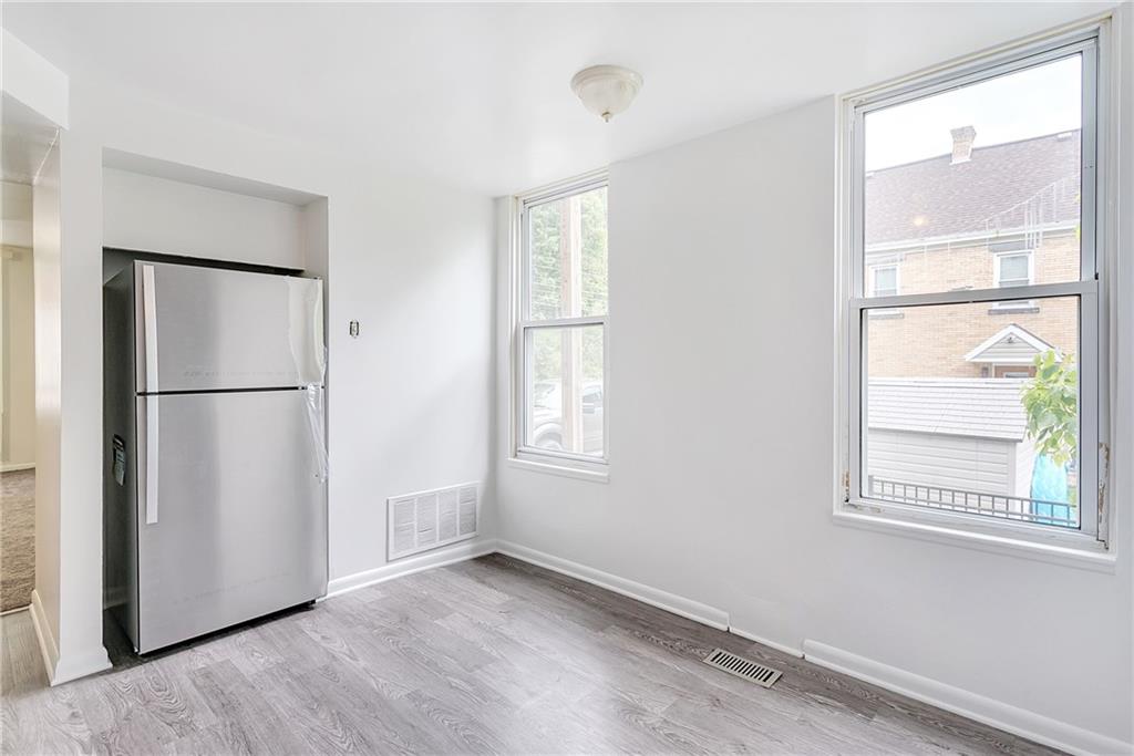 61 Baldwick Road Pittsburgh, PA 15205 - Photo 6 of 25 Gallery Image 6