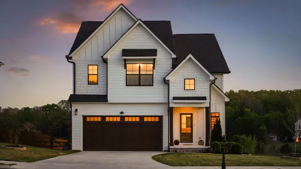 $600,000 | 7424 Crowes Nest Drive, Harrison, TN 37341