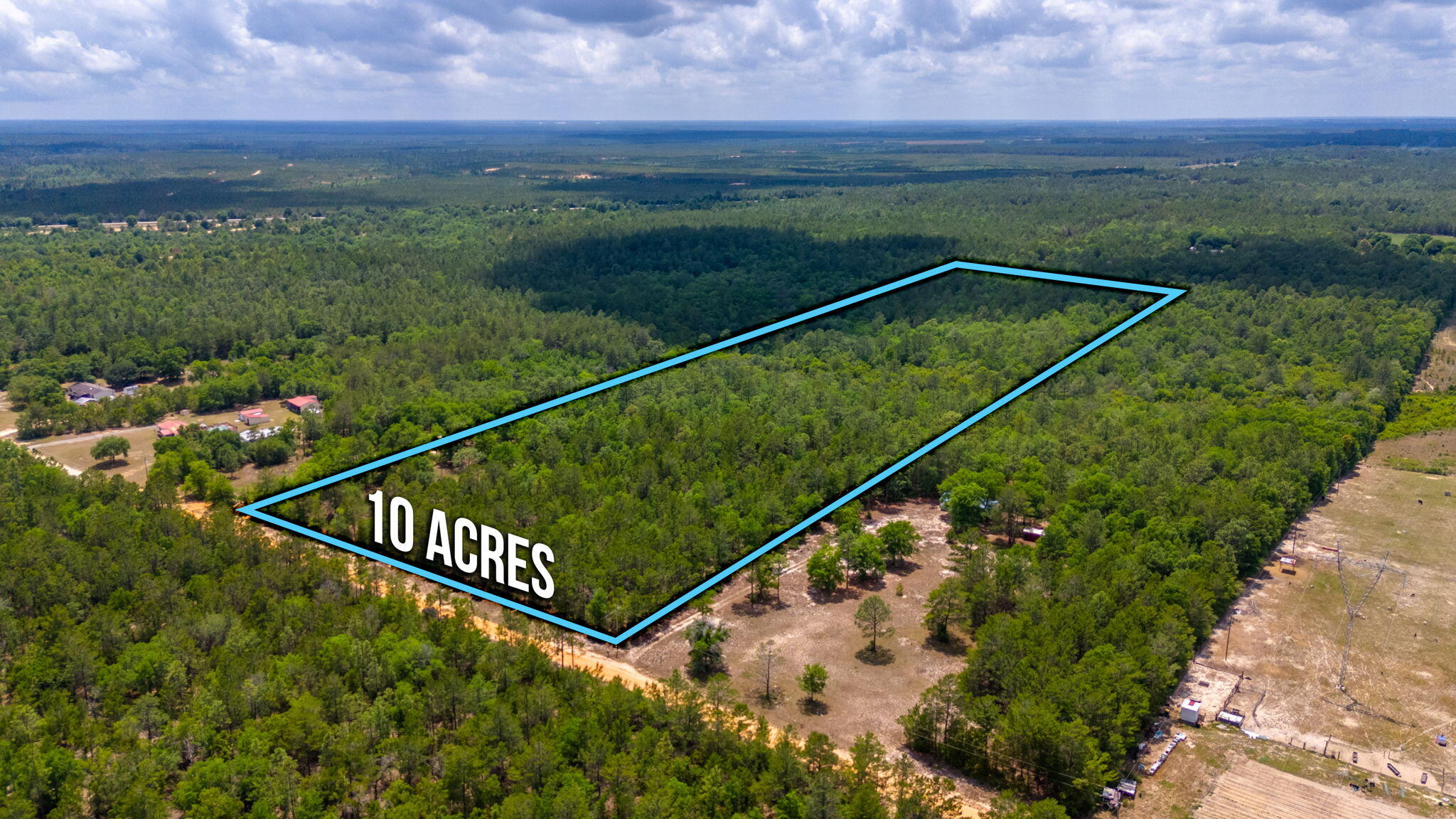 0 Stallion Drive Crestview, FL 32539 - Photo 2 of 10 a view of a tennis court