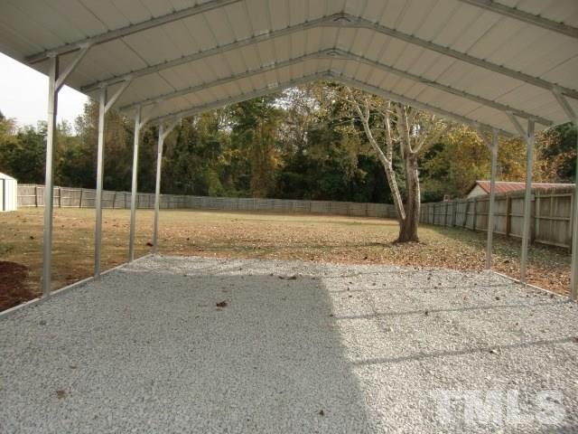302 Jackson Road Dunn, NC 28334 - Photo 3 of 25 Gallery Image 3