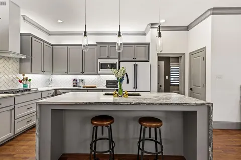$877,800 | 2253 Cardinal Boulevard, Carrollton, TX 75010
