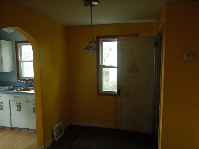 314 Fort Couch Road Upper St. Clair, PA 15241 - Photo 6 of 17 Dining Room.