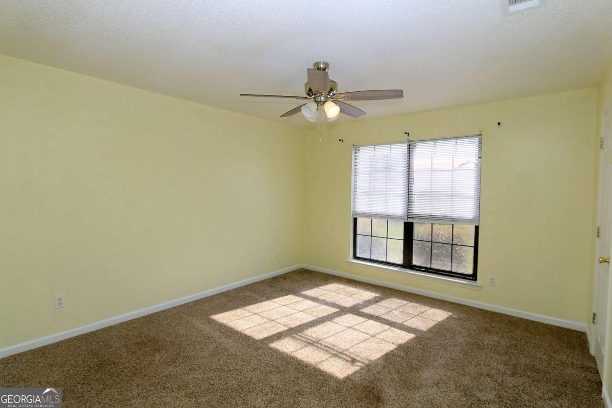 2352 Rowe Street Hinesville, GA 31313 - Photo 13 of 25