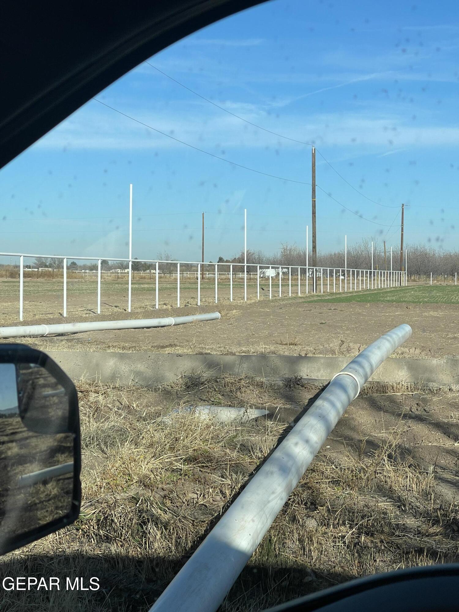 841 Aldaz Anthony, NM 88021 - Photo 3 of 5 a view of a terrace