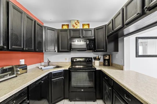 $1,850 | 1004 Green Pine Boulevard, Unit A1, West Palm Beach, FL 33409