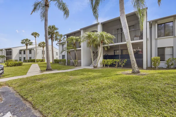 $1,850 | 1004 Green Pine Boulevard, Unit A1, West Palm Beach, FL 33409