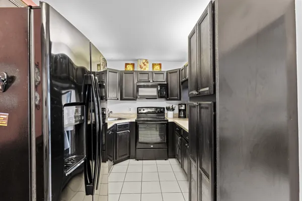 $1,850 | 1004 Green Pine Boulevard, Unit A1, West Palm Beach, FL 33409