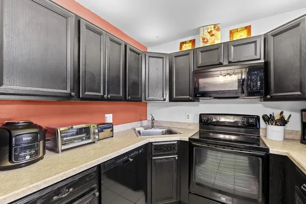 $1,850 | 1004 Green Pine Boulevard, Unit A1, West Palm Beach, FL 33409