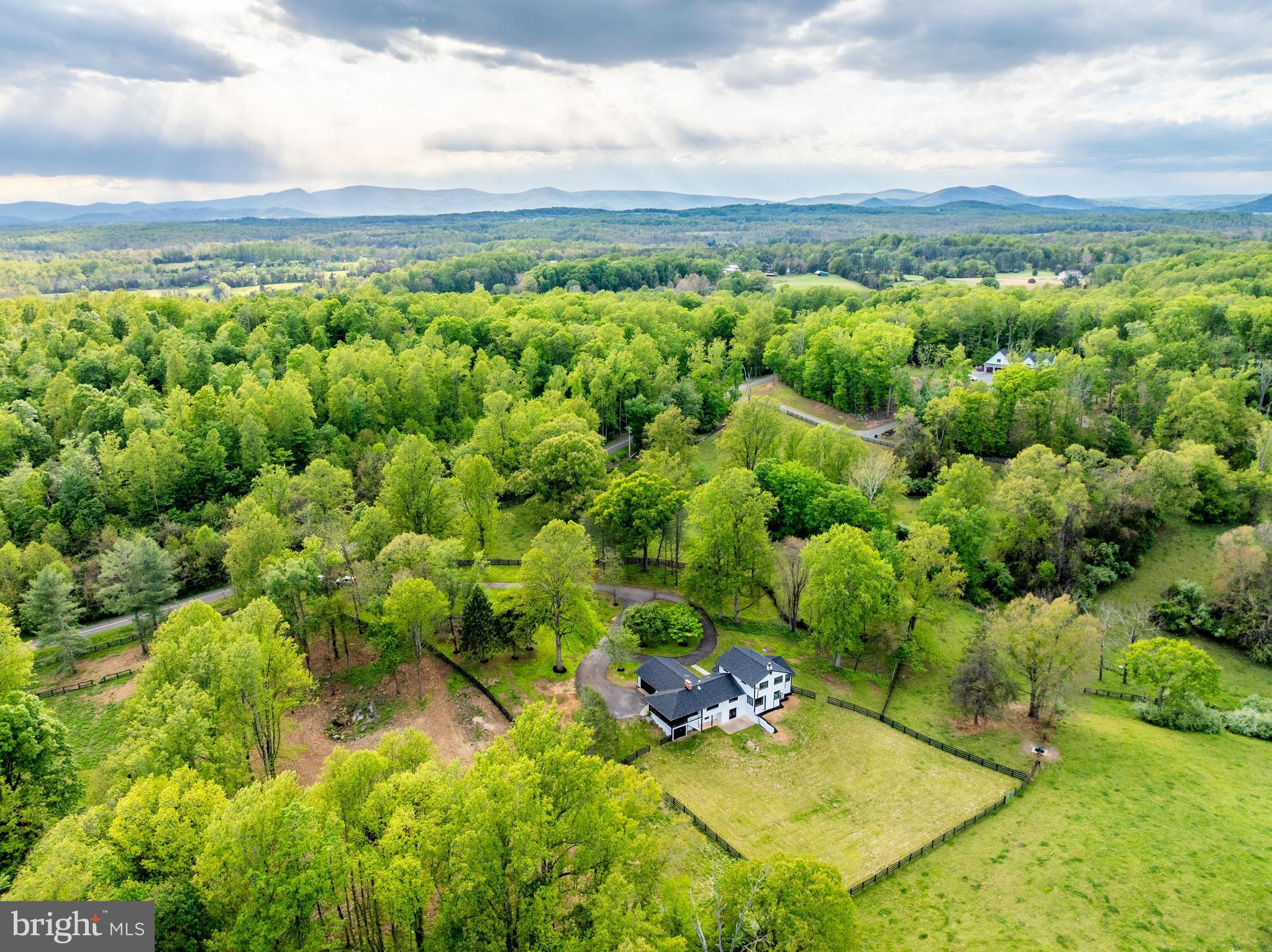 6891 Wilson Road Marshall, VA 20115 - Photo 21 of 118 Serene countryside retreat awaits.