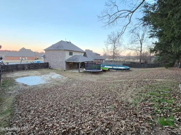 $437,000 | 3327 Chateau Pointe Boulevard, Southaven, MS 38672