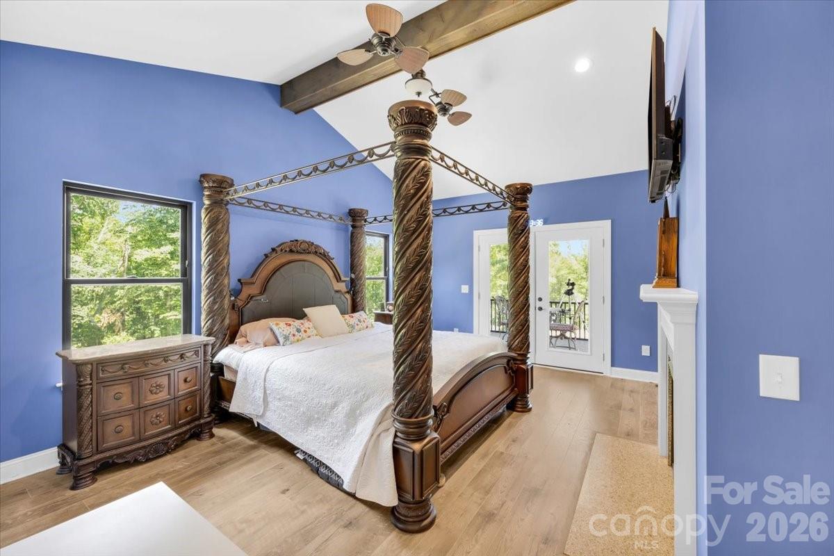 1194 99 Island Road Blacksburg, SC 29702 - Photo 25 of 47 a bedroom with a bed and a window