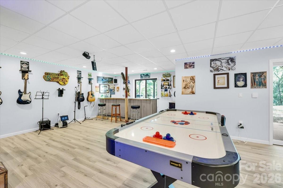 1194 99 Island Road Blacksburg, SC 29702 - Photo 30 of 47 a room with pool table and window