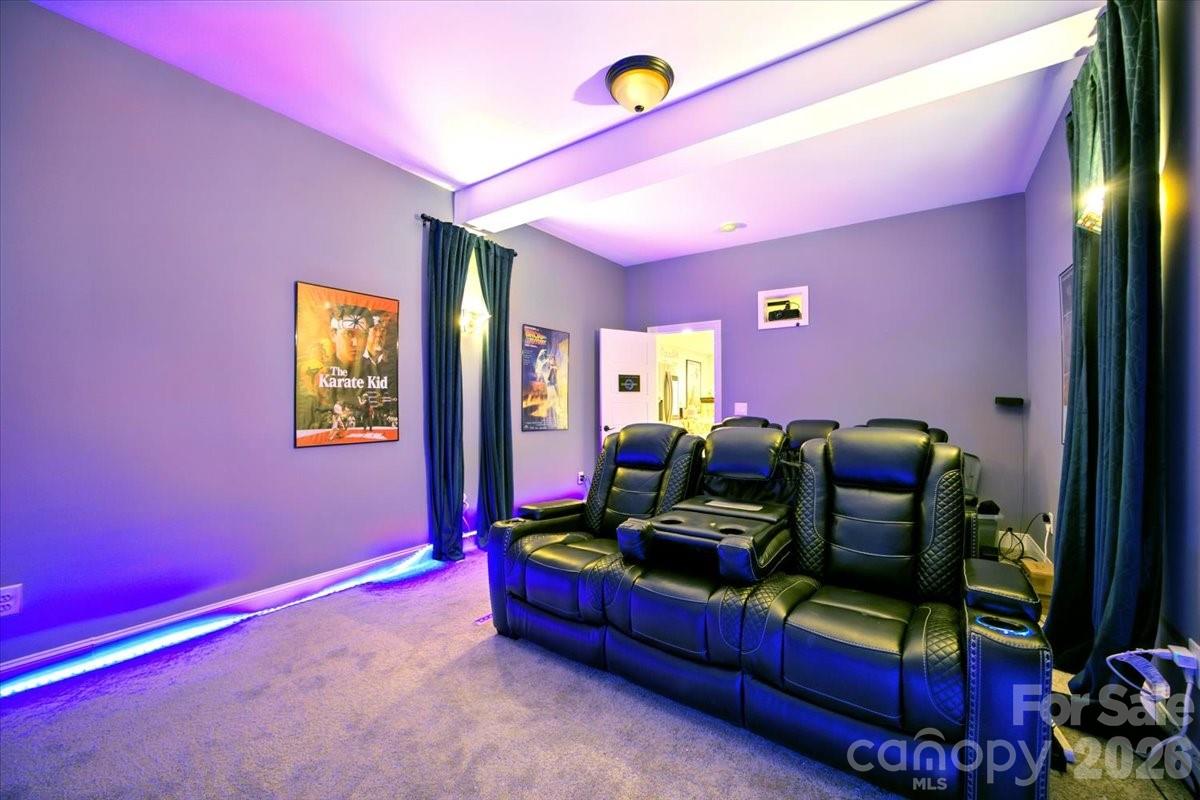 1194 99 Island Road Blacksburg, SC 29702 - Photo 34 of 47 a living room with furniture