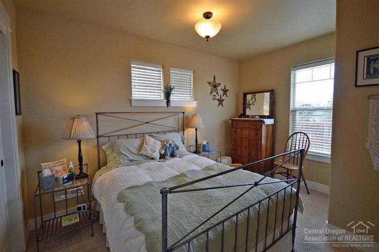3944 Southwest Timber Avenue Redmond, OR 97756 - Photo 17 of 25 Additional Photo