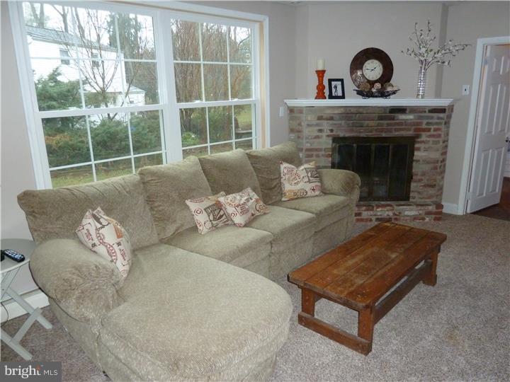 21 Lawrence Road Audubon, PA 19403 - Photo 11 of 21 Family Room