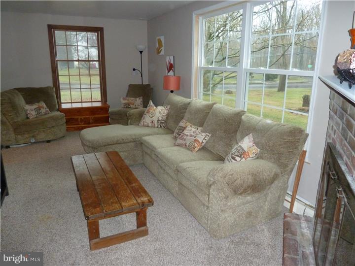 21 Lawrence Road Audubon, PA 19403 - Photo 12 of 21 Family Room