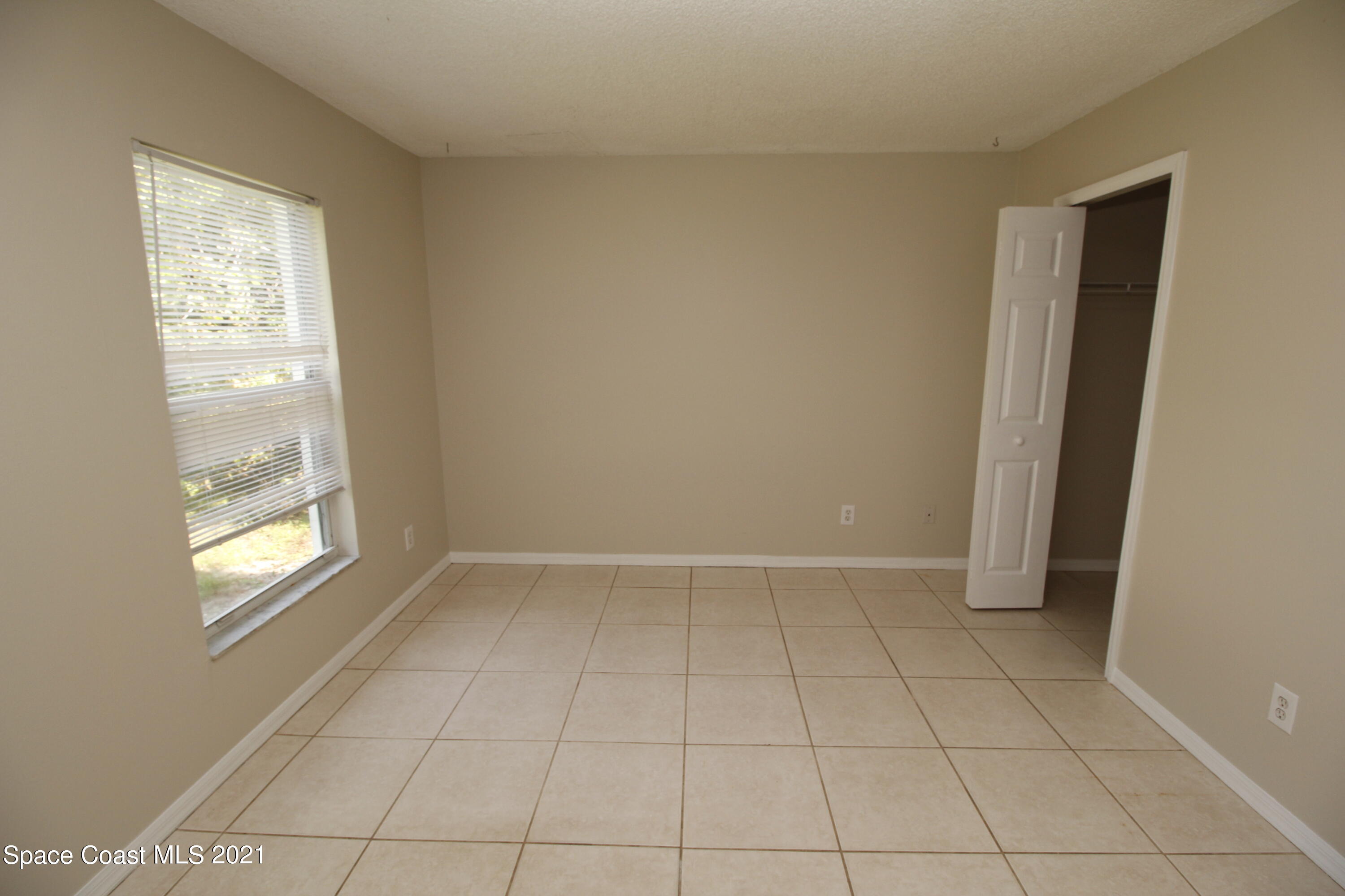 458 Tunis Road Southwest Palm Bay, FL 32908 - Photo 6 of 12 _MG_0658