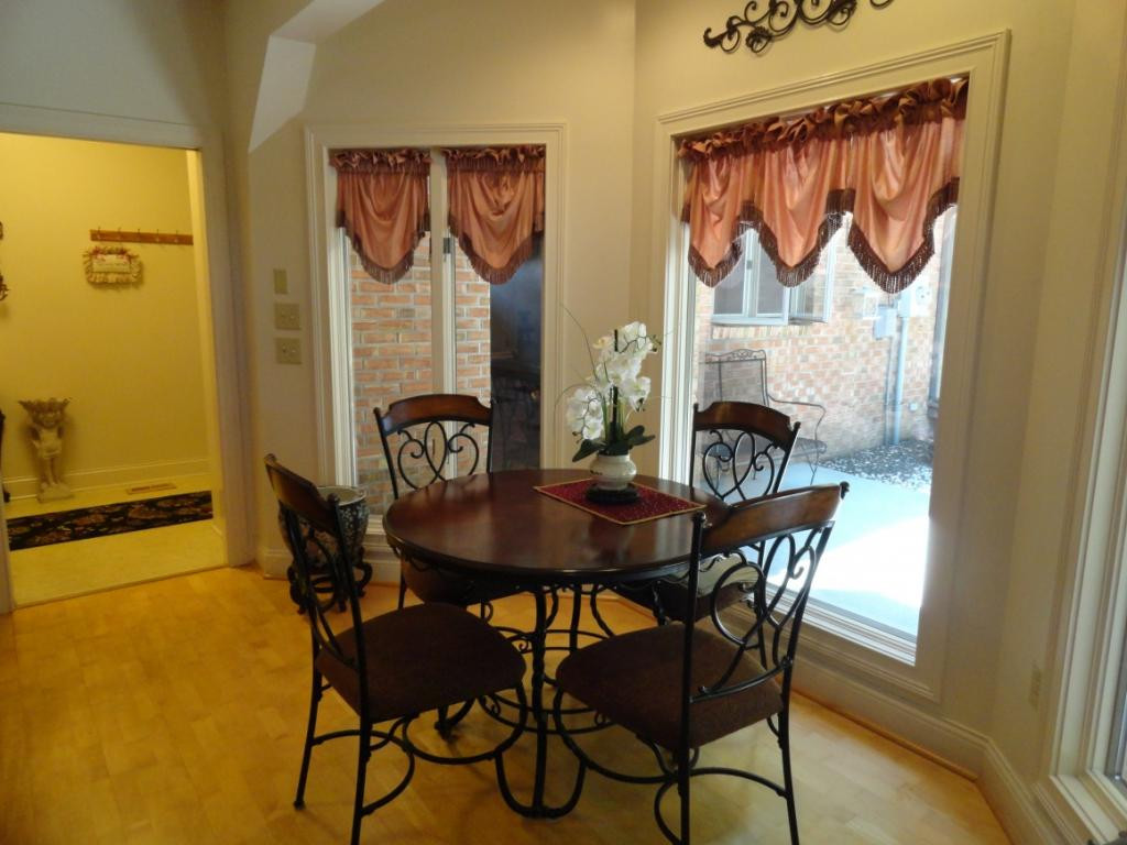 481 Hales Chapel Road Gray, TN 37615 - Photo 11 of 31 Breakfast Nook