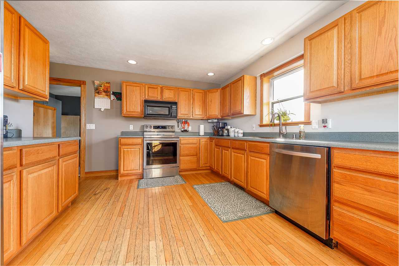 6511 Rahe Road Kingsley, MI 49649 - Photo 6 of 37 1882176-5.JPG