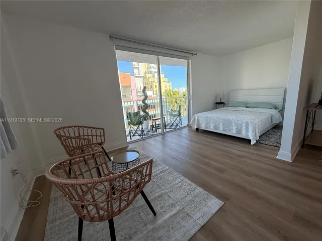 $2,700 | 1255 Collins Avenue, Unit 505, Miami Beach, FL 33139