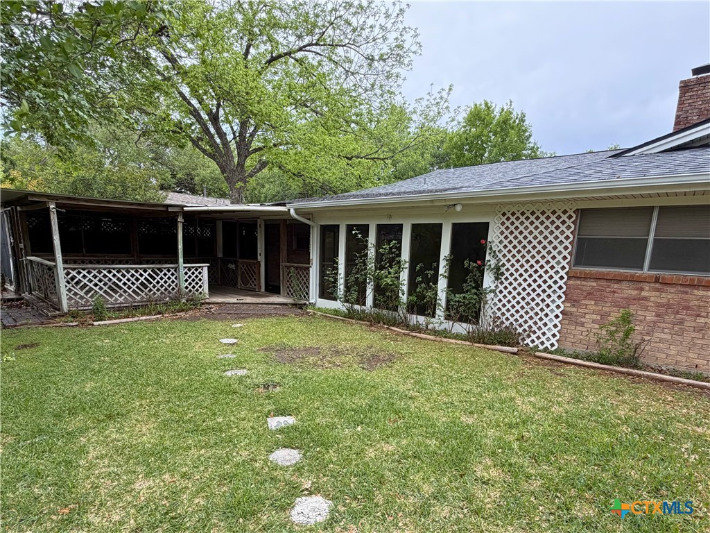2711 Forest Trail Temple, TX 76502 - Photo 20 of 22 a front view of a house with a garden