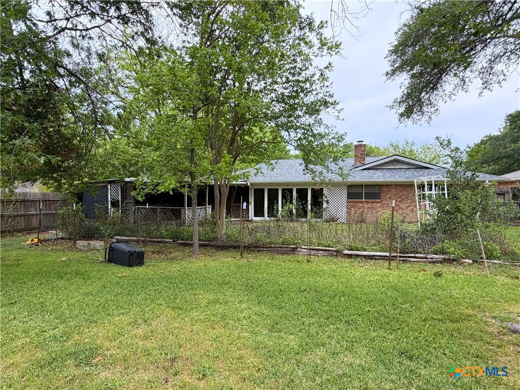 2711 Forest Trail Temple, TX 76502 - Photo 21 of 22 front view of a house with a yard