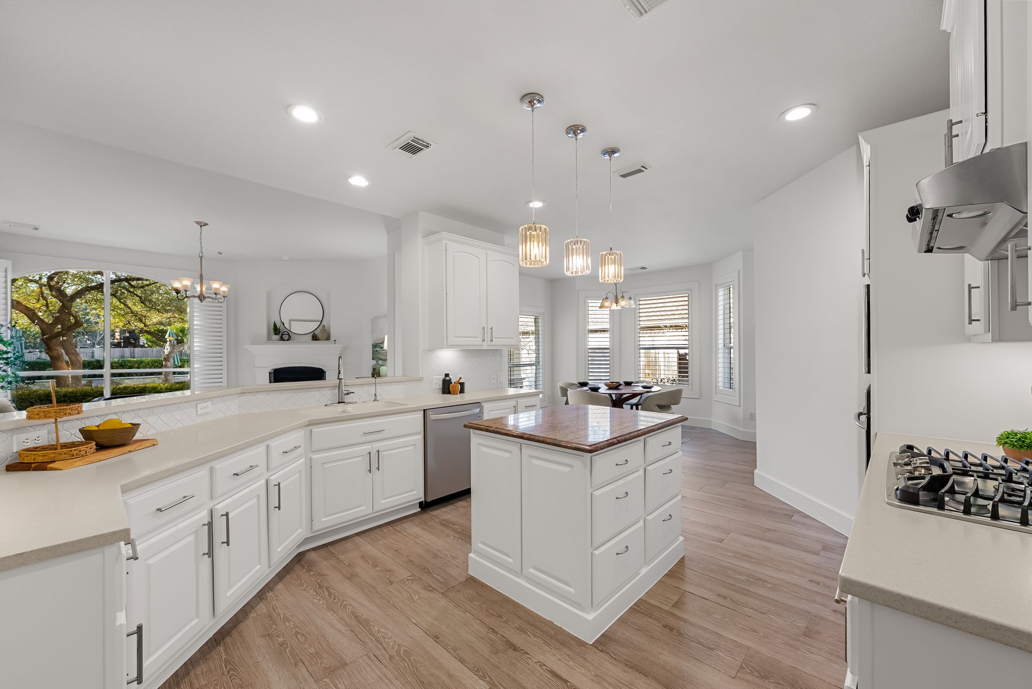 2308 Via Cordova Court Austin, TX 78732 - Photo 5 of 40