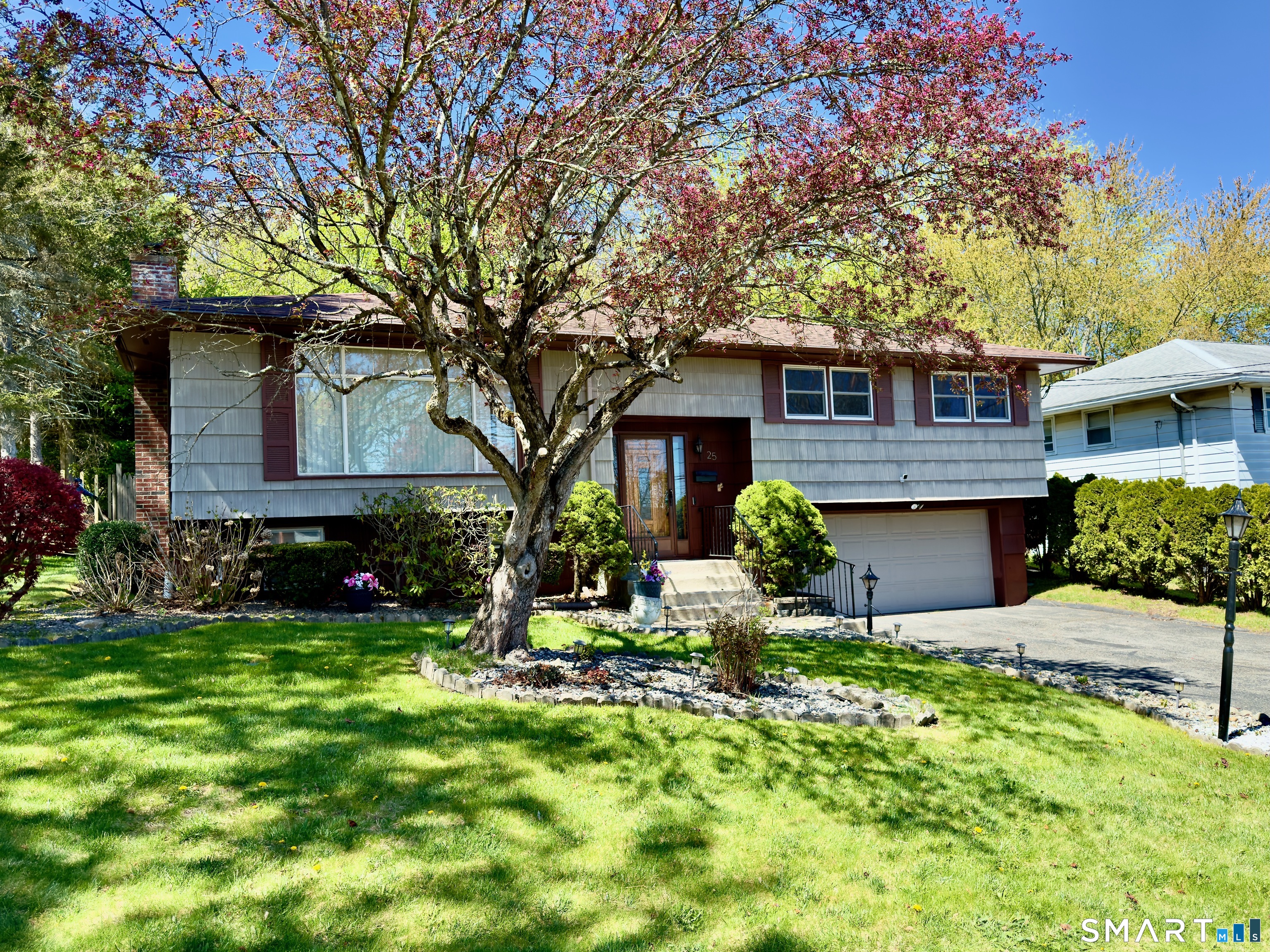 25 Greenfield Avenue Waterbury, CT 06708 - Photo 37 of 37