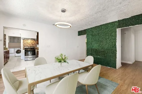 $1,325,000 | 1516 La Baig Avenue, Los Angeles, CA 90028