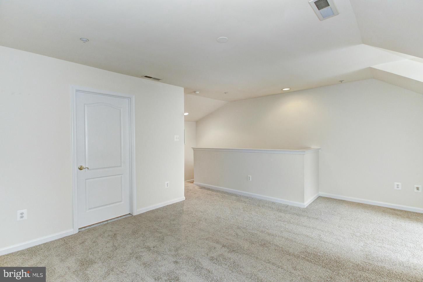 10261 Rutland Round Road, Unit 40 Columbia, MD 21044 - Photo 18 of 23 Bedroom; Opt. Loft