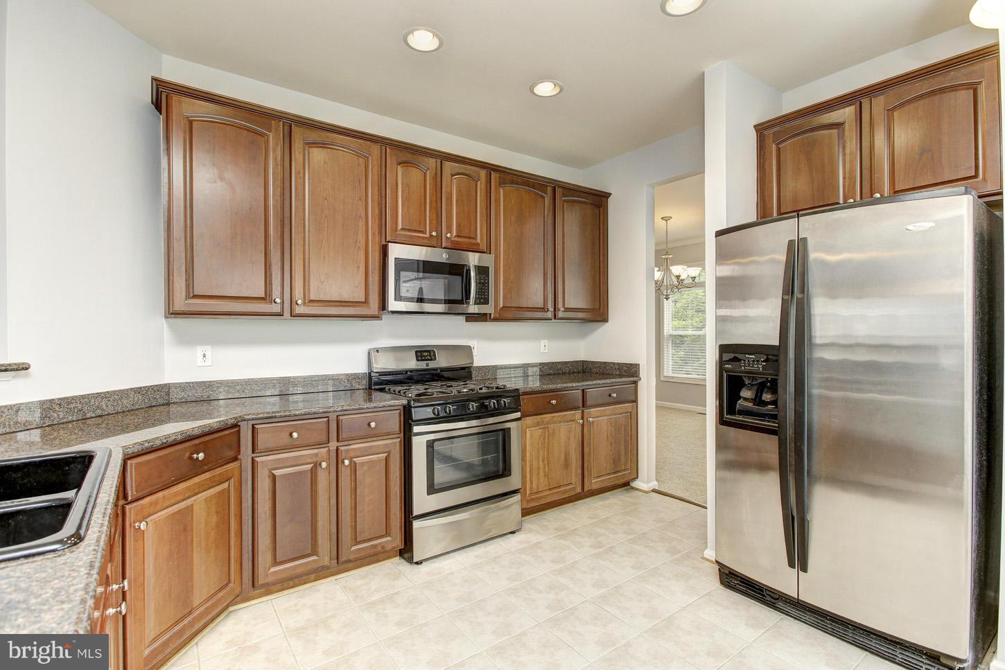 10261 Rutland Round Road, Unit 40 Columbia, MD 21044 - Photo 6 of 23 Kitchen