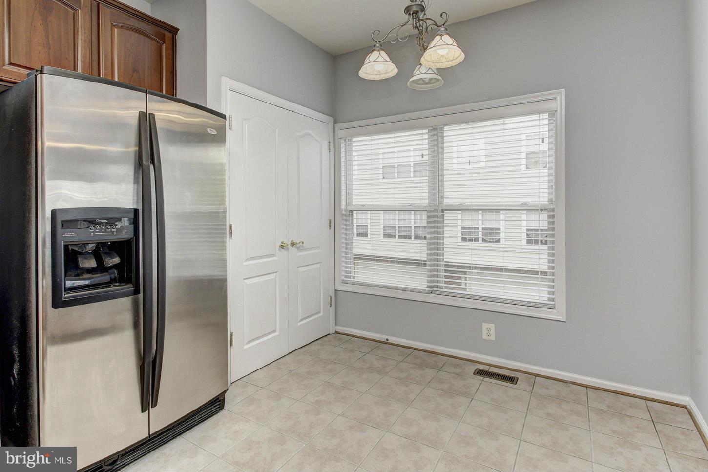 10261 Rutland Round Road, Unit 40 Columbia, MD 21044 - Photo 7 of 23 Kitchen