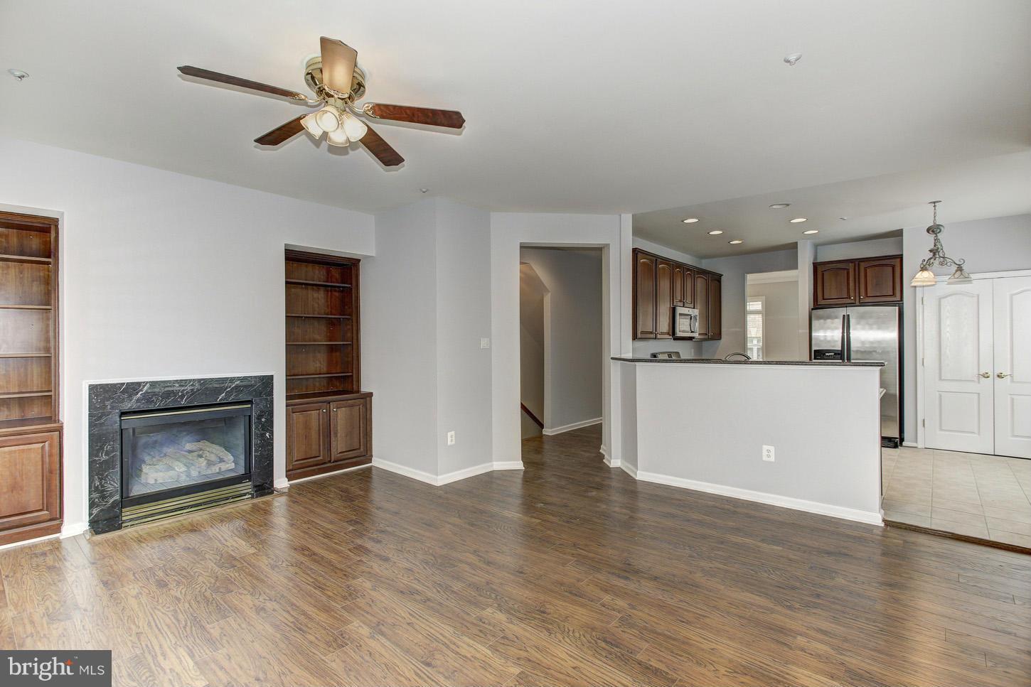 10261 Rutland Round Road, Unit 40 Columbia, MD 21044 - Photo 9 of 23 Family Room