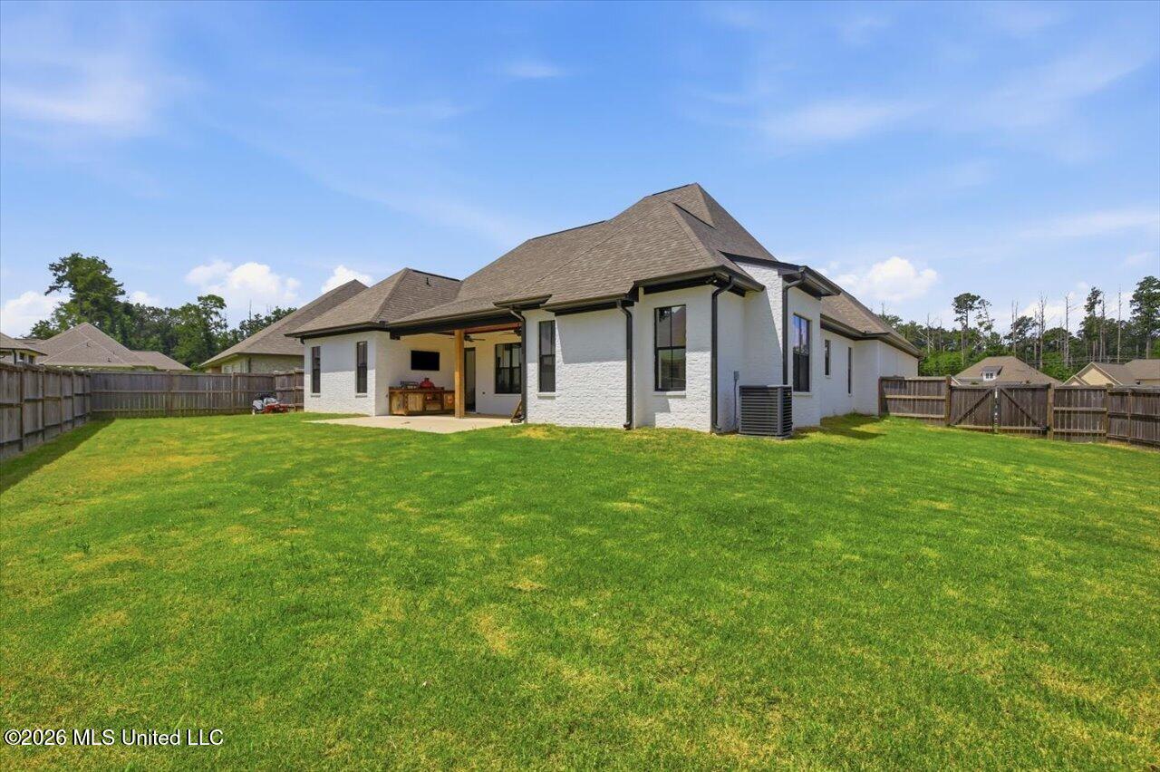 262 Reservoir Way Brandon, MS 39047 - Photo 41 of 43 44-262 Reservoir Way _ Hometoursms.com