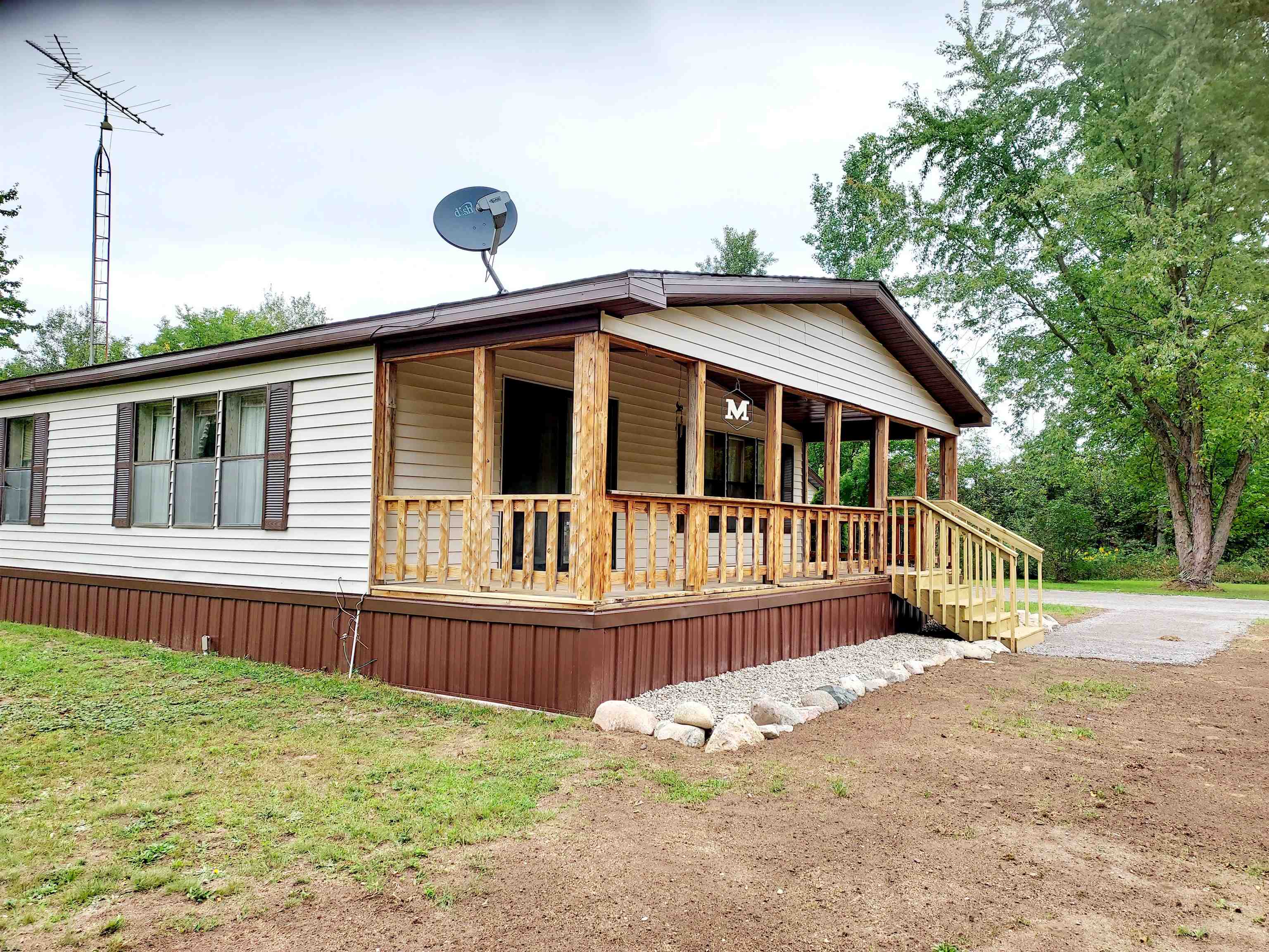 6470 West Maple Grove Rd Lake Lake, MI 48632 - Photo 5 of 26