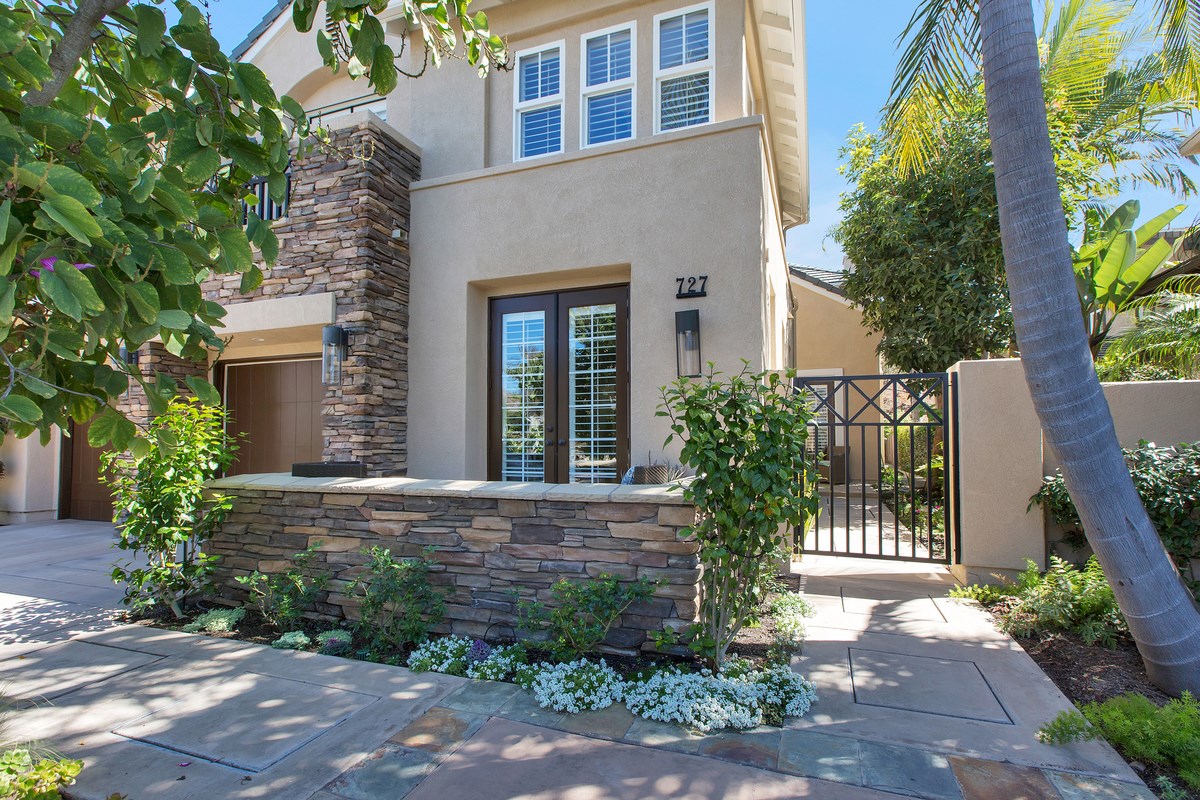 727 Rihely Place Encinitas, CA 92024 - Photo 2 of 25