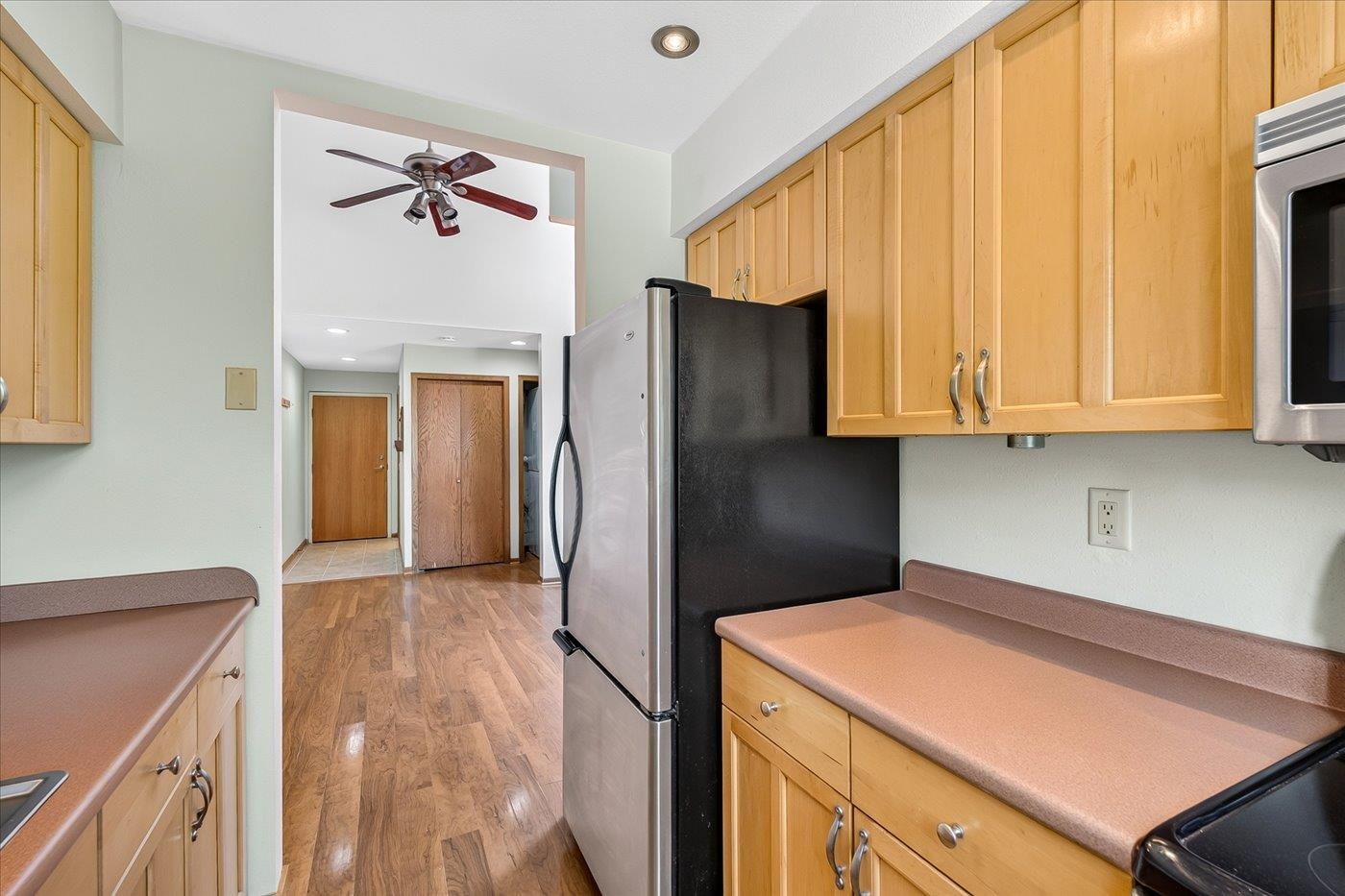 311 Forest Street, Unit 2B Madison, WI 53726 - Photo 16 of 38