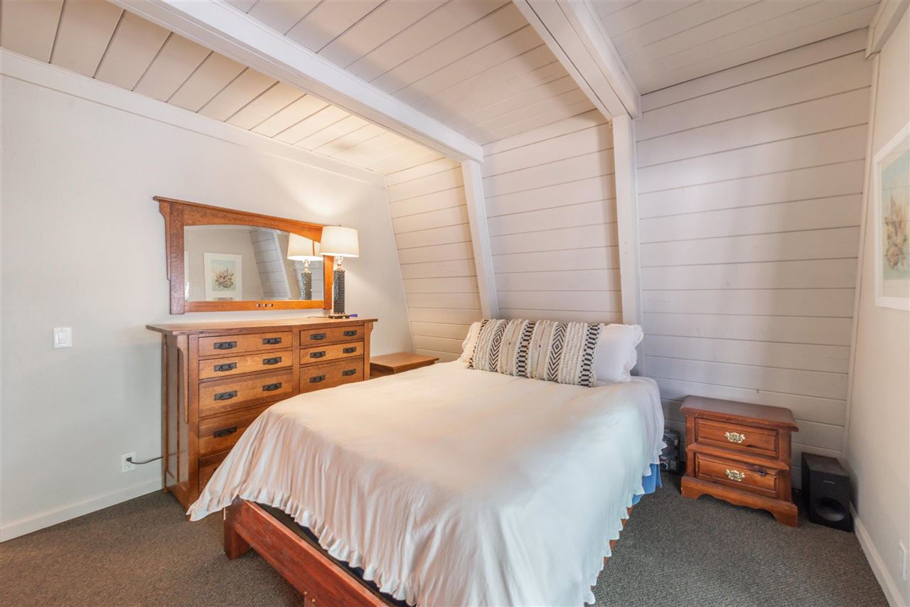 11388 Chamonix Road Truckee, CA 96161 - Photo 18 of 21 Gallery Image 18