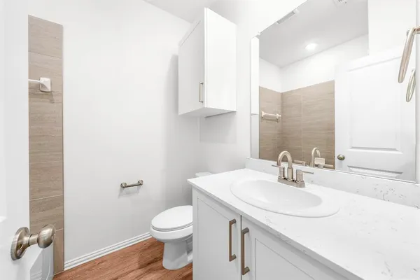 a bathroom with a white bath tub