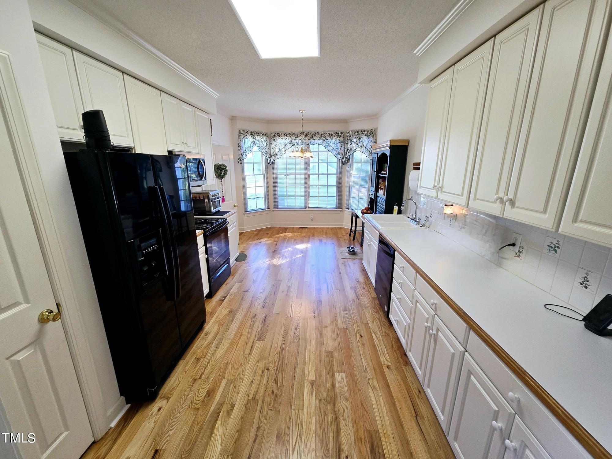914 South Ridge Road Burlington, NC 27217 - Photo 12 of 36 20241009_101908