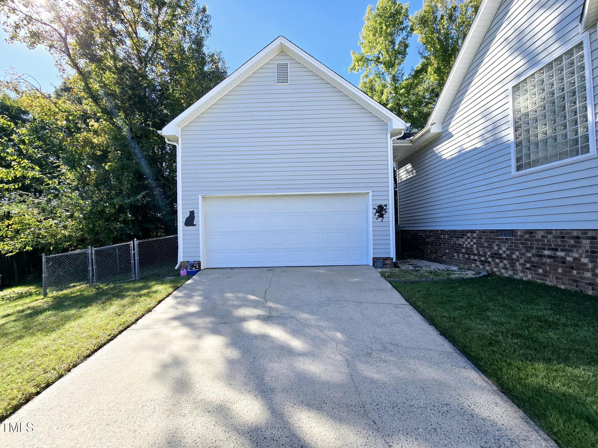 914 South Ridge Road Burlington, NC 27217 - Photo 2 of 36 20241009_103453