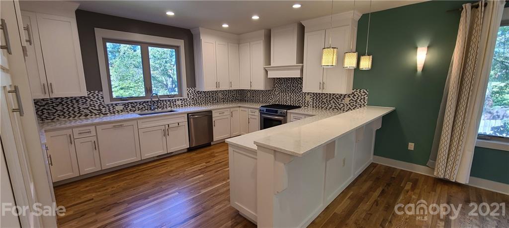34 Overlook Road Asheville, NC 28803 - Photo 12 of 37 Gallery Image 12