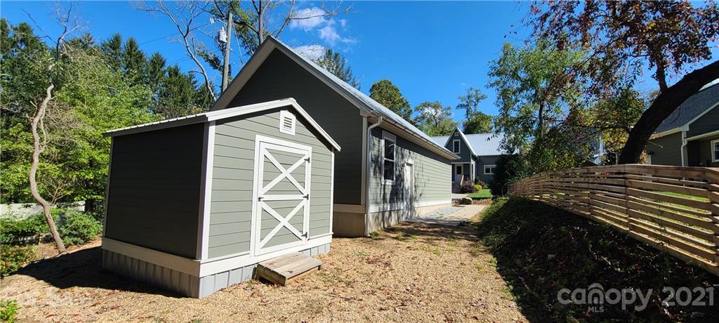 34 Overlook Road Asheville, NC 28803 - Photo 7 of 37 Gallery Image 7