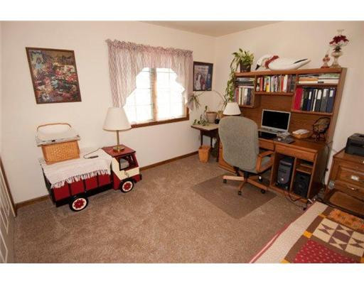 2359 Strieter Road Ann Arbor, MI 48103 - Photo 17 of 25 Photo 17