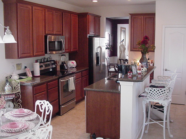 3715 Chasing Falls Road Orange Park, FL 32065 - Photo 4 of 33 Kitchen
