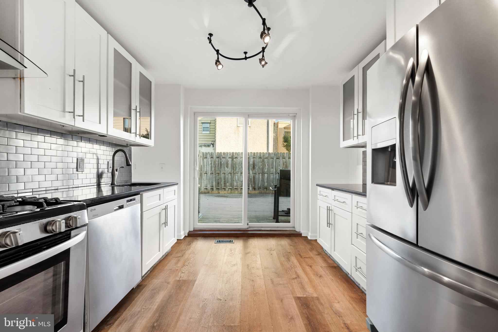 149 Pierce Street Philadelphia, PA 19148 - Photo 5 of 15 Kitchen