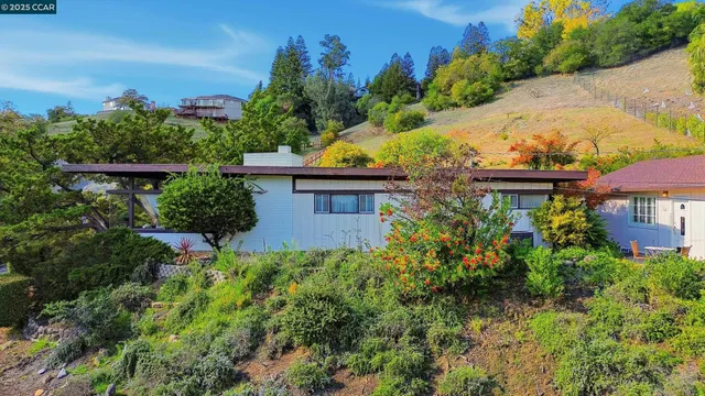 $1,298,000 | 4900 John Muir Road, Martinez, CA 94553