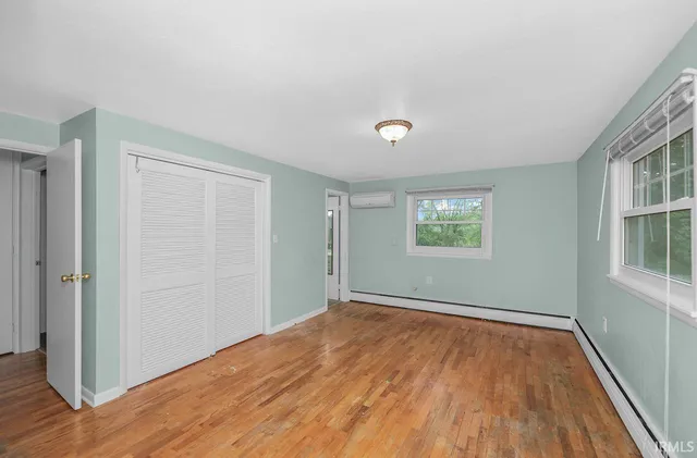 $359,000 | 20484 County Road 8, Bristol, IN 46507